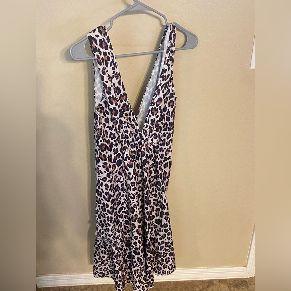 Adorable leopard print silk dress, never worn